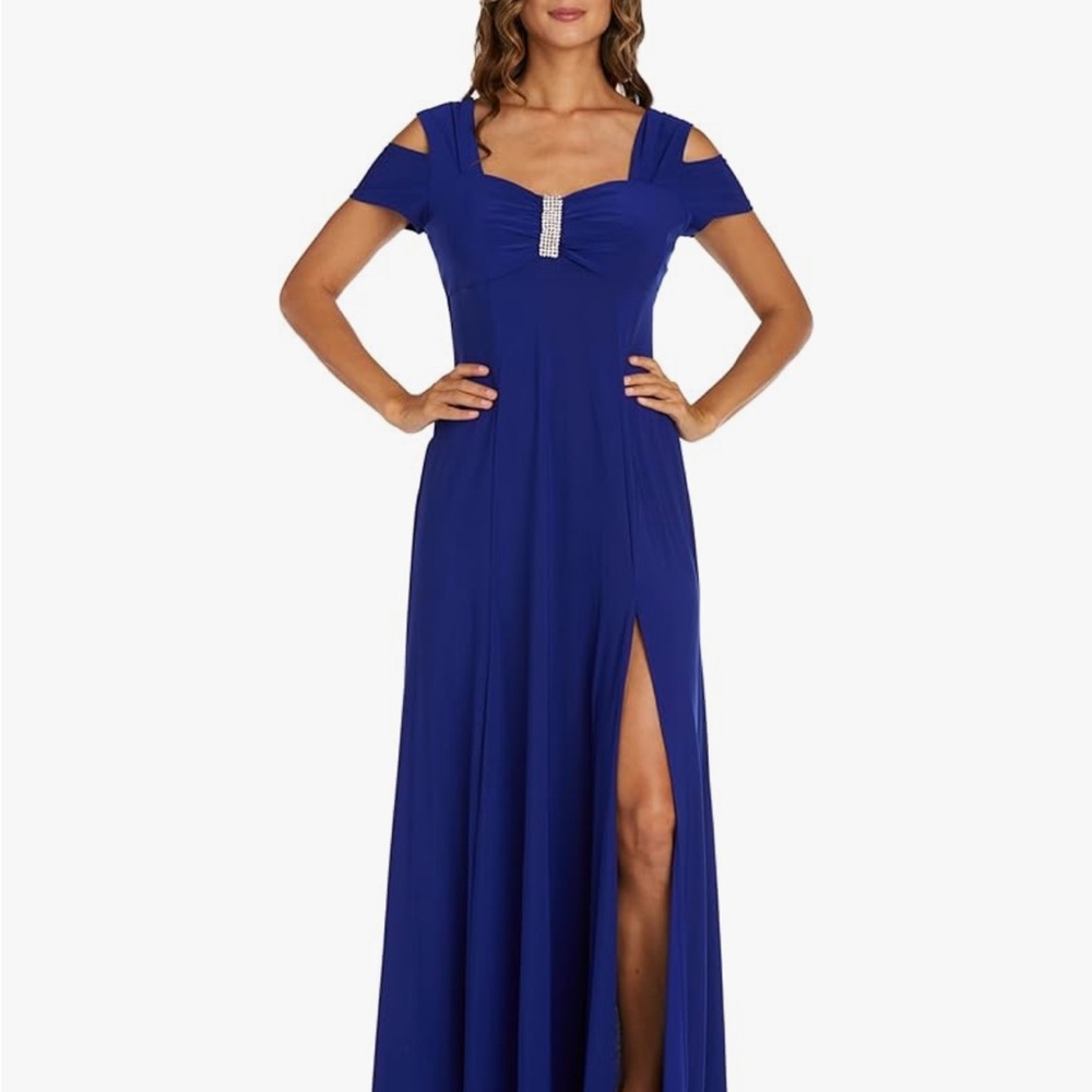 Elegant Blue Evening Gown